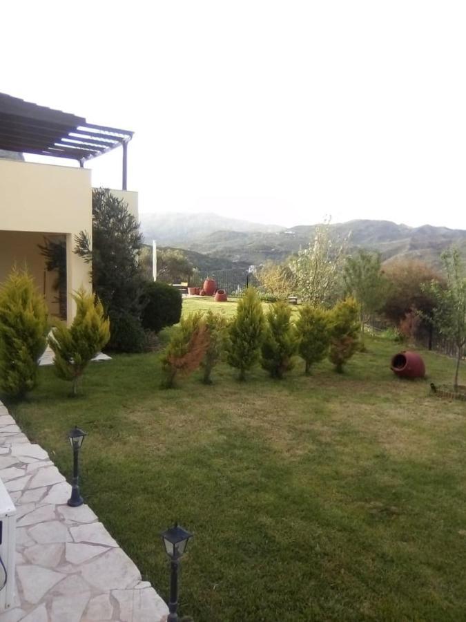 Villa Spiti Louloudis Spilion Екстер'єр фото